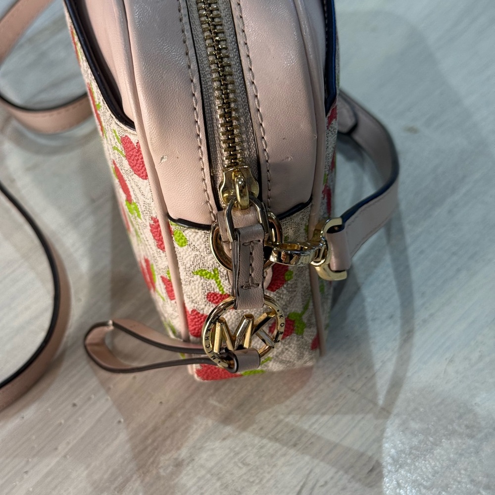 Michael Kors Pink Crossbody Bag with Red Strawberry Print - Picture 5 of 14
